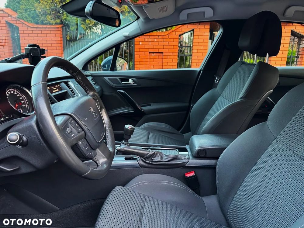 Peugeot 508 1.6 T Allure - 22