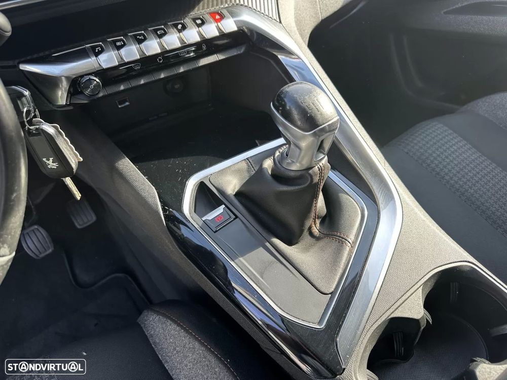 Peugeot 5008 1.2 PureTech Allure - 46