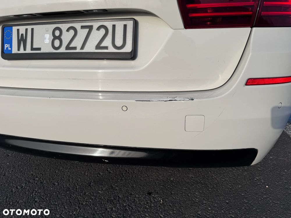 BMW Seria 5 525d xDrive - 4