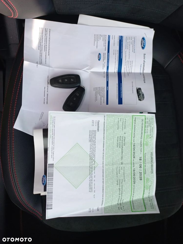 Ford Kuga 2.5P PHEV FWD ST-Line X - 33