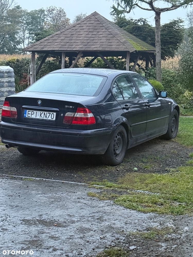 BMW Seria 3 318i - 1