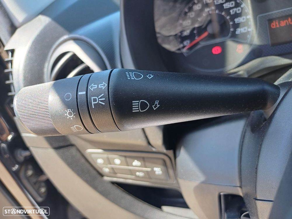 Fiat Fiorino 1.3 M-jet - 30