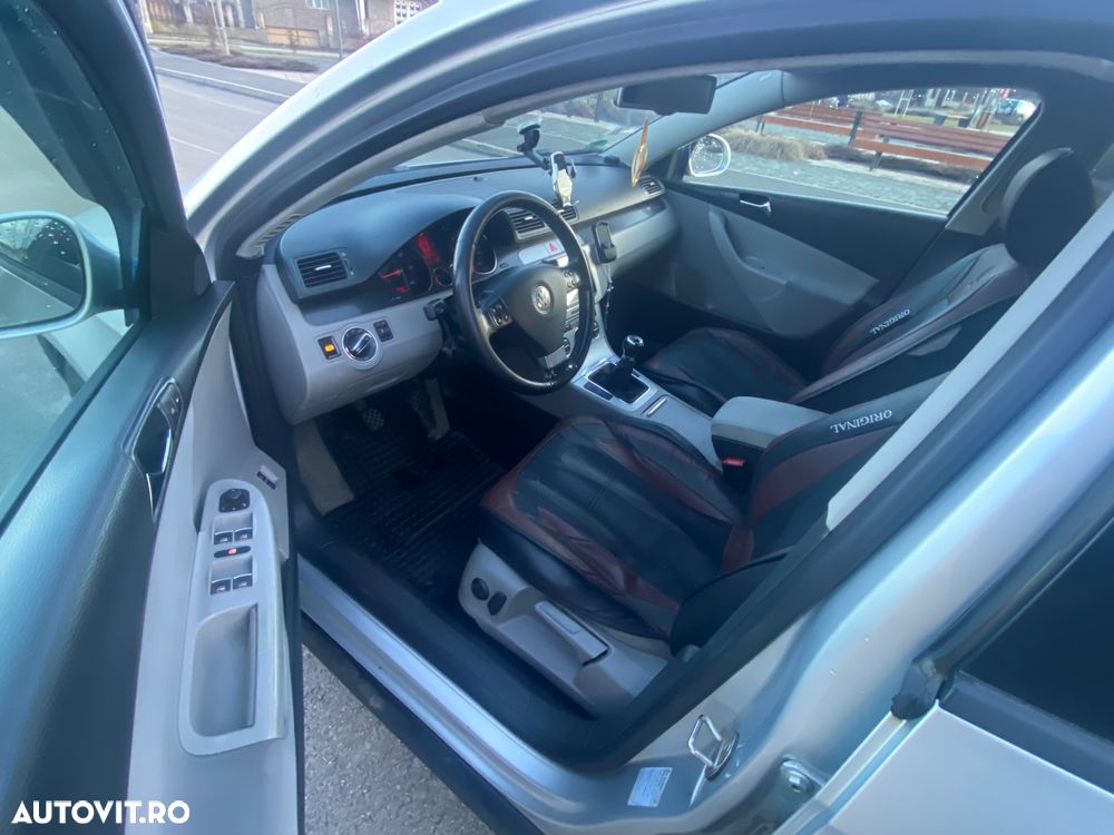 Volkswagen Passat 2.0 TDI Highline - 13