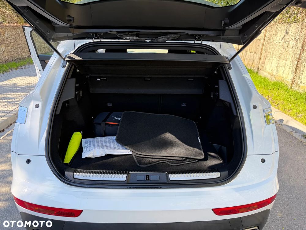 DS Automobiles DS 7 Crossback 1.6 E-Tense Bastille + - 16