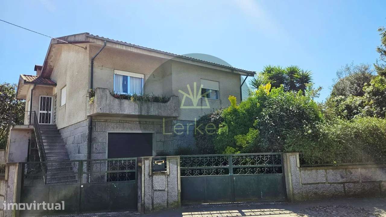 Quintinha com 2.724m² + Casa T3 + Ruína | Potencial de Investimento - Grande imagem: 2/26