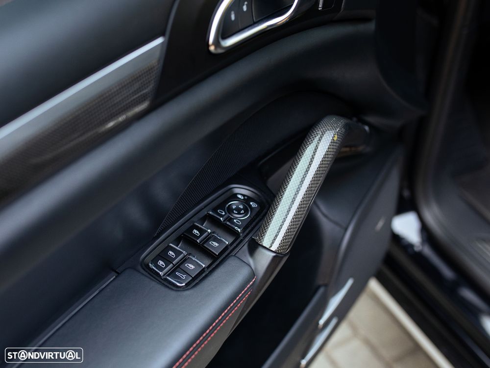 Porsche Cayenne Turbo Tiptronic S - 29