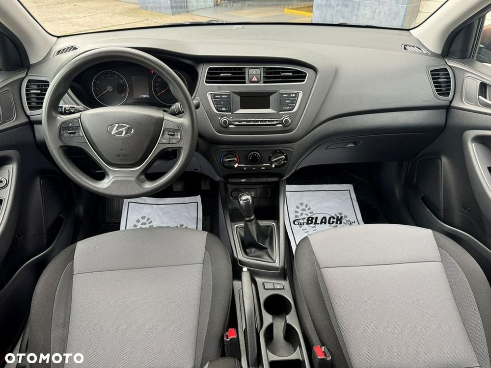 Hyundai i20 - 11