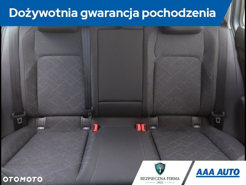 Volkswagen Golf - 11