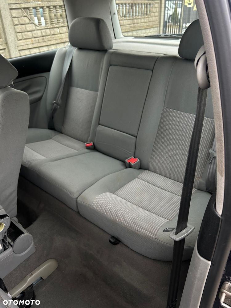 Volkswagen Golf - 10