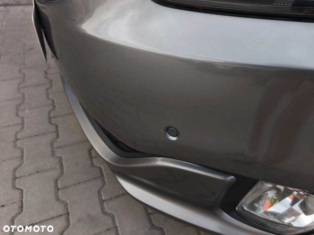 Kia Carens 1.7 CRDi XL 7os - 23