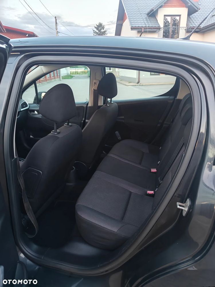 Peugeot 207 1.4 16V Trendy - 10
