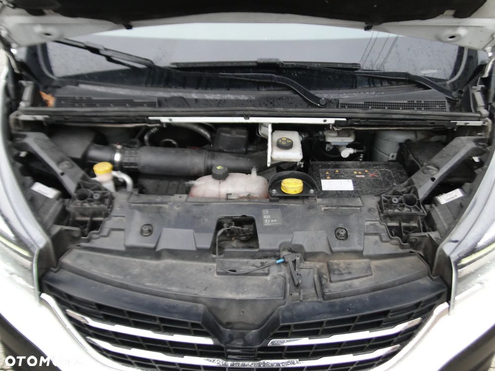 Renault Trafic - 22