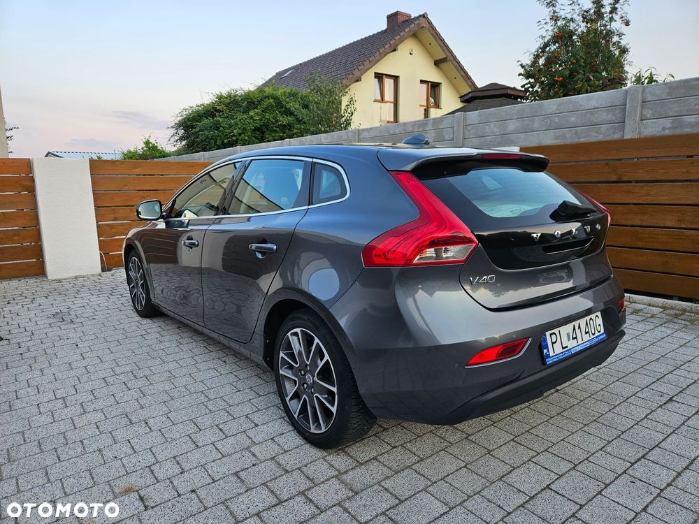 Volvo V40 D2 - 4