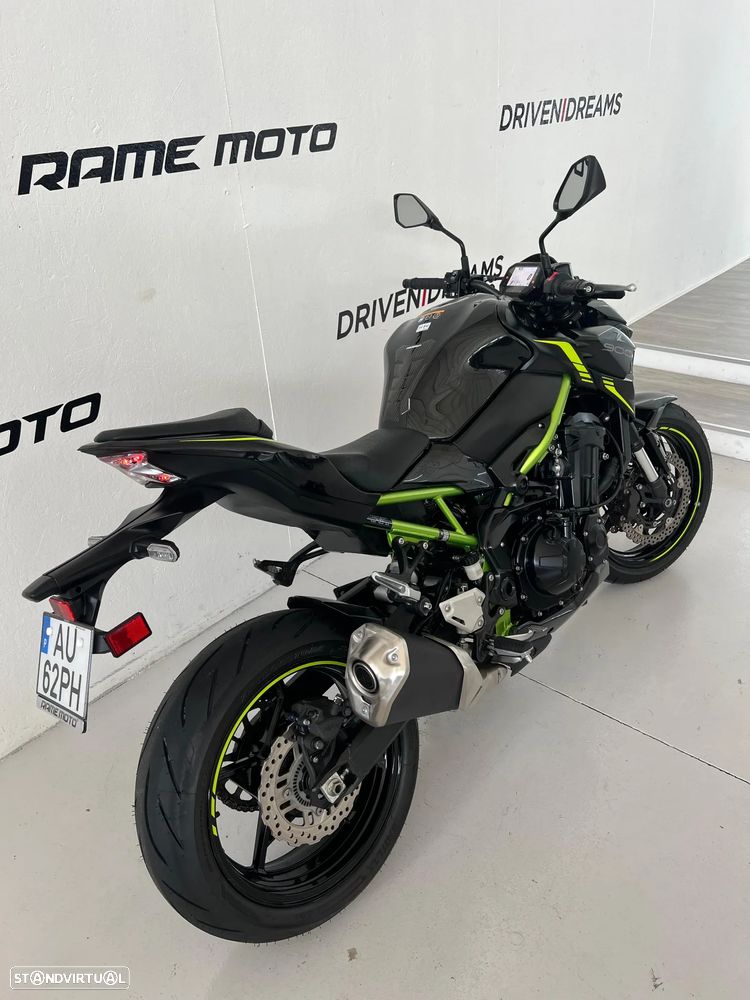 Kawasaki Z 900 - 19