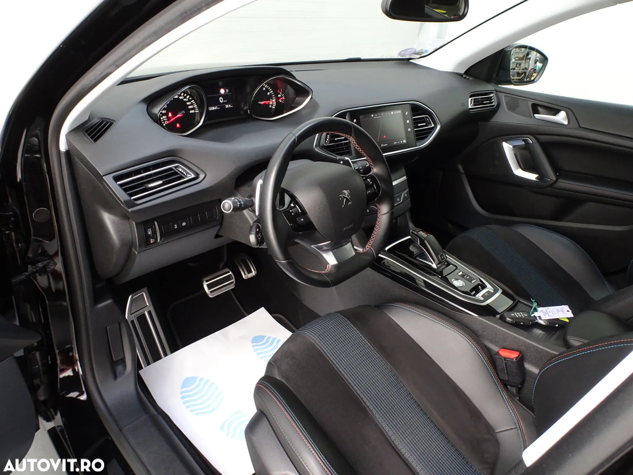 Peugeot 308 PureTech 130 GPF EAT8 Stop & Start Tech Edition - 4