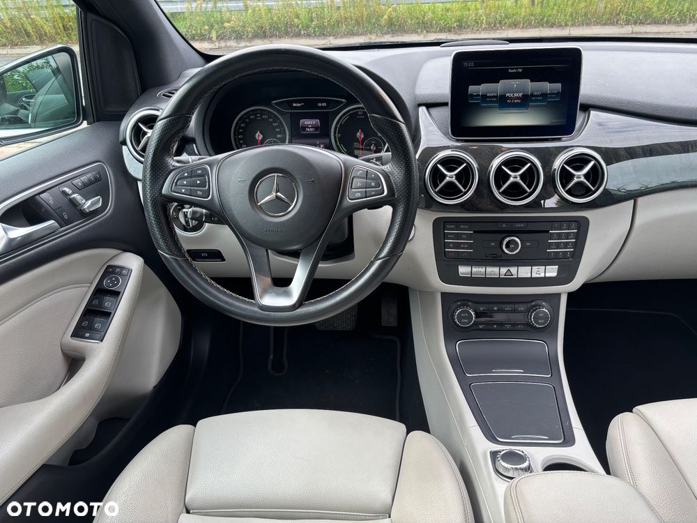 Mercedes-Benz Klasa B (Electric Drive) 250 e - 17