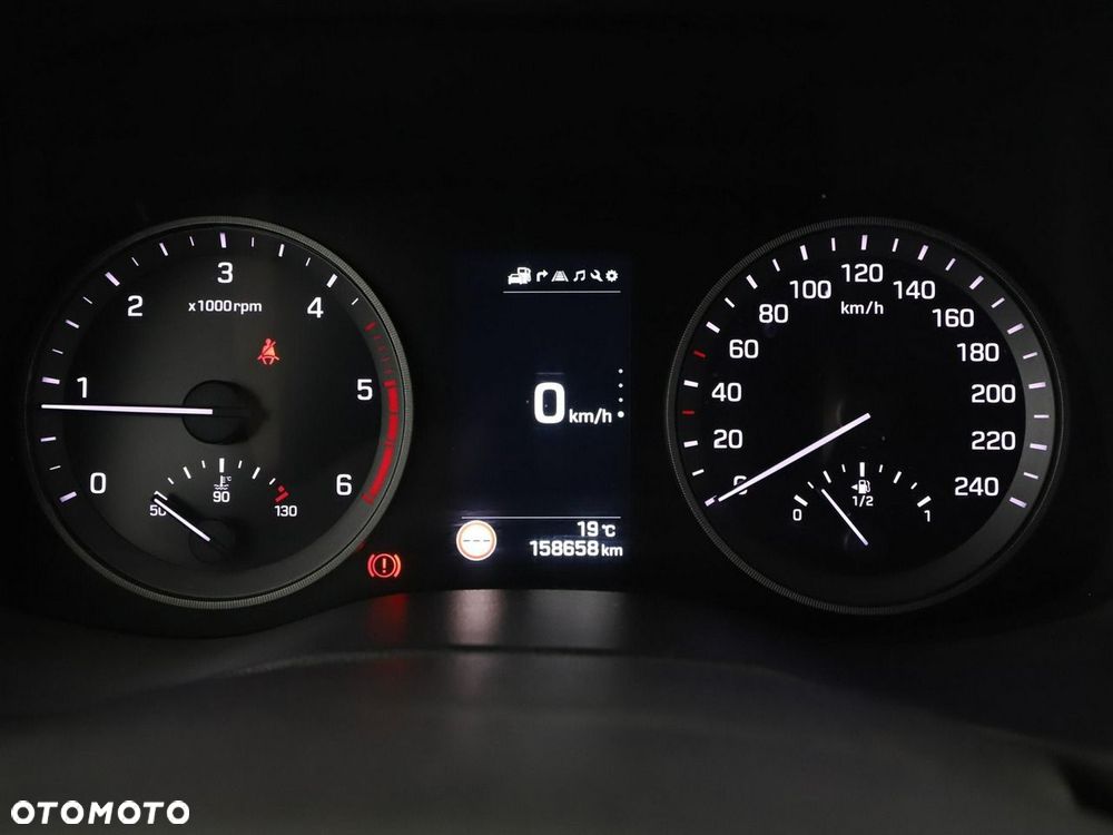 Hyundai Tucson 2.0 CRDI BlueDrive Style 2WD - 23