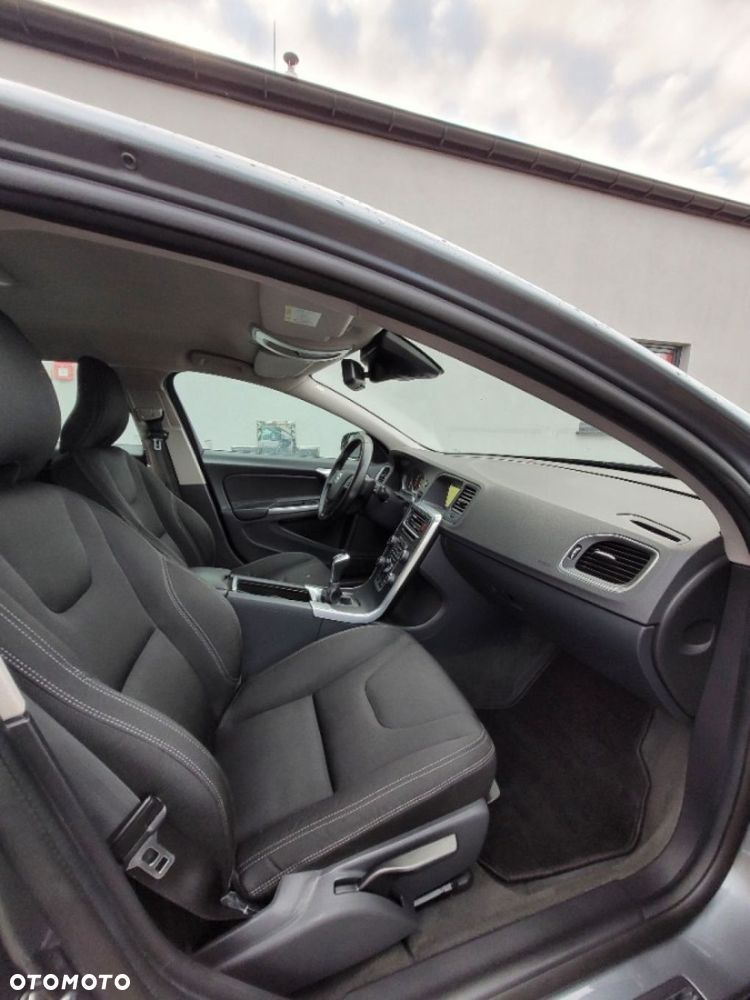 Volvo V60 - 19