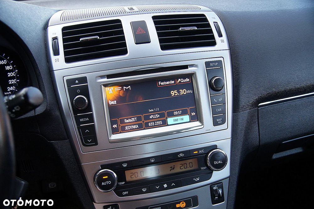 Toyota Avensis 1.8 Prestige - 18