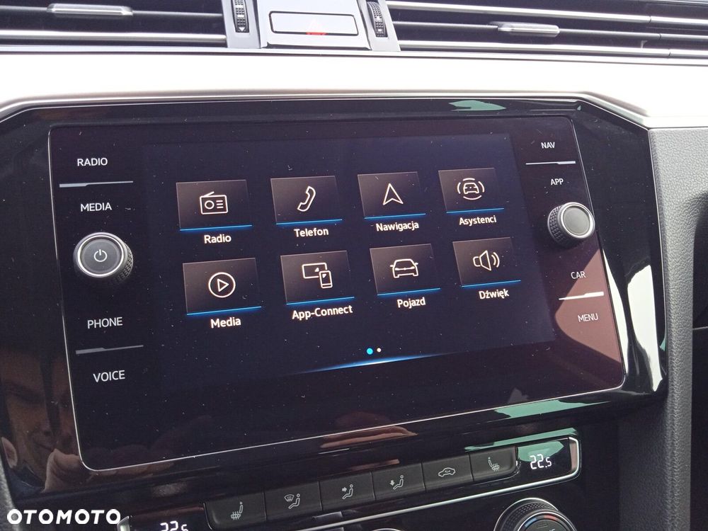 Volkswagen Passat - 25