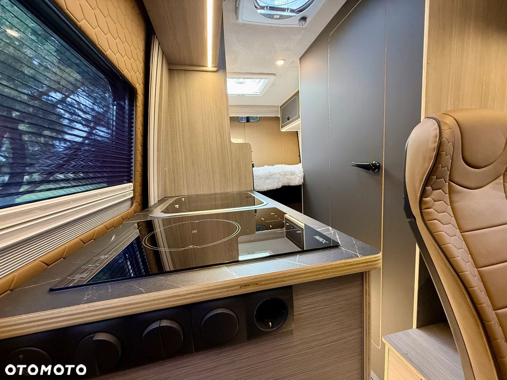 Mercedes-Benz Sprinter - 9
