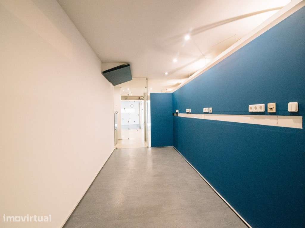 Espaço Comercial à venda / Armazém junto ao Marquês de Pombal com E... - Grande imagem: 4/12