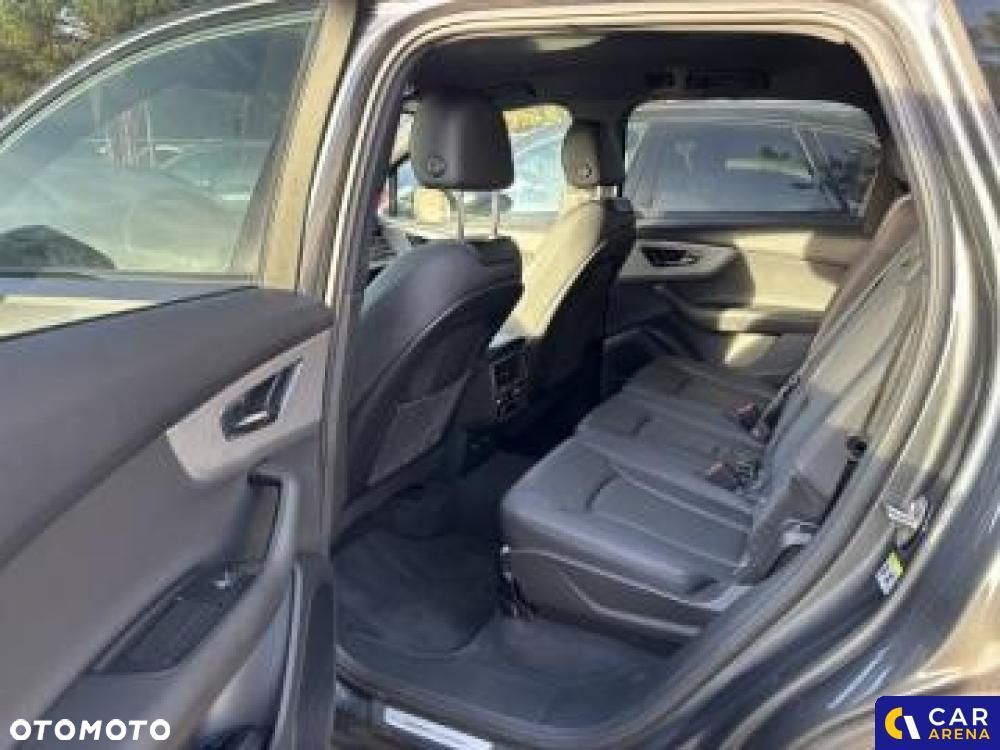 Audi Q7 - 8
