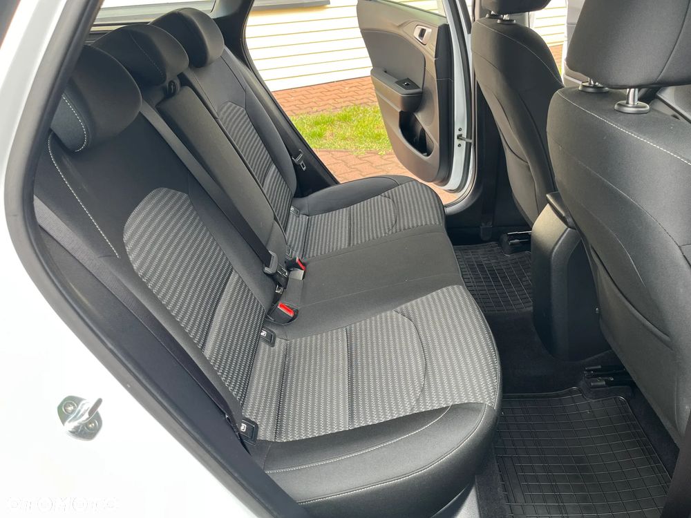 Kia Ceed 1.5 T-GDI M - 23