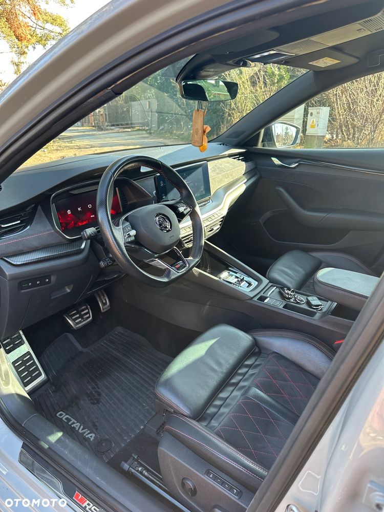 Skoda Octavia 2.0 TDI RS DSG - 12