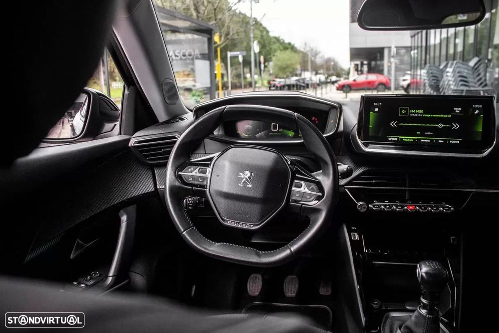 Peugeot 2008 - 30