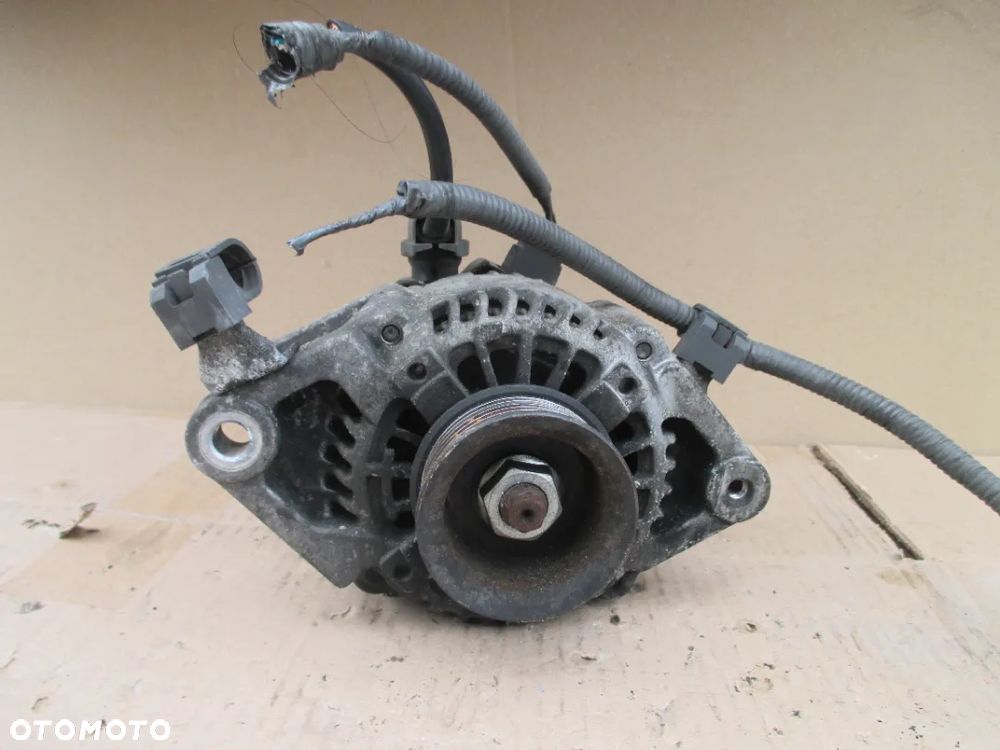 alternator Toyota Yaris II 27060-40020 104210-8160 - 5