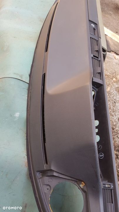 DESKA ROZDZIELCZA MERCEDES W124 EUROPA SCHOWEK CZARNA - 2