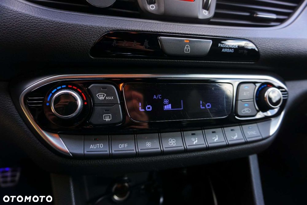 Hyundai i30 - 18