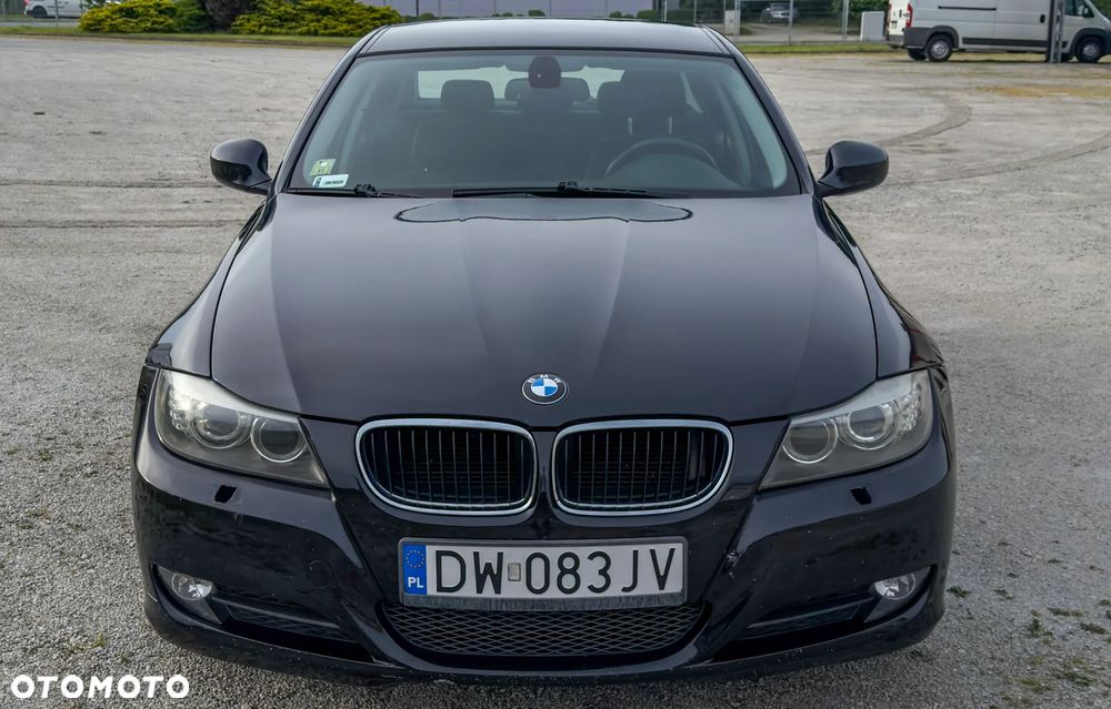 BMW Seria 3 318d - 1