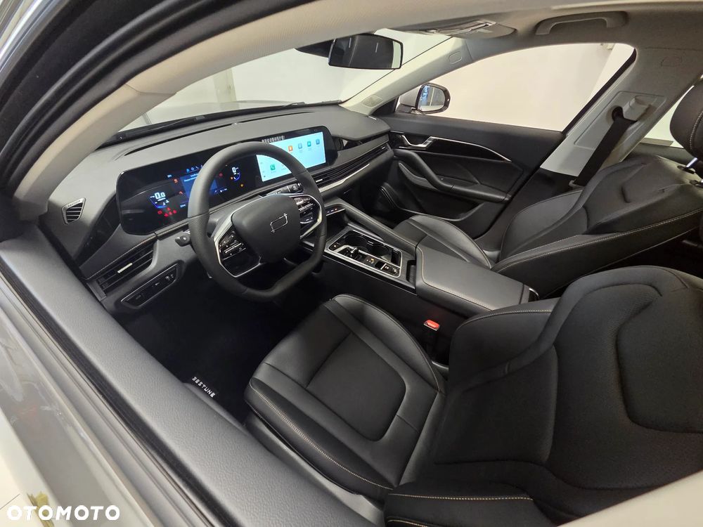 Bestune B70 - 24
