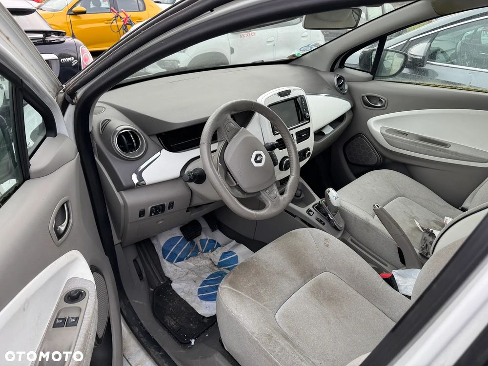 Renault Zoe - 10