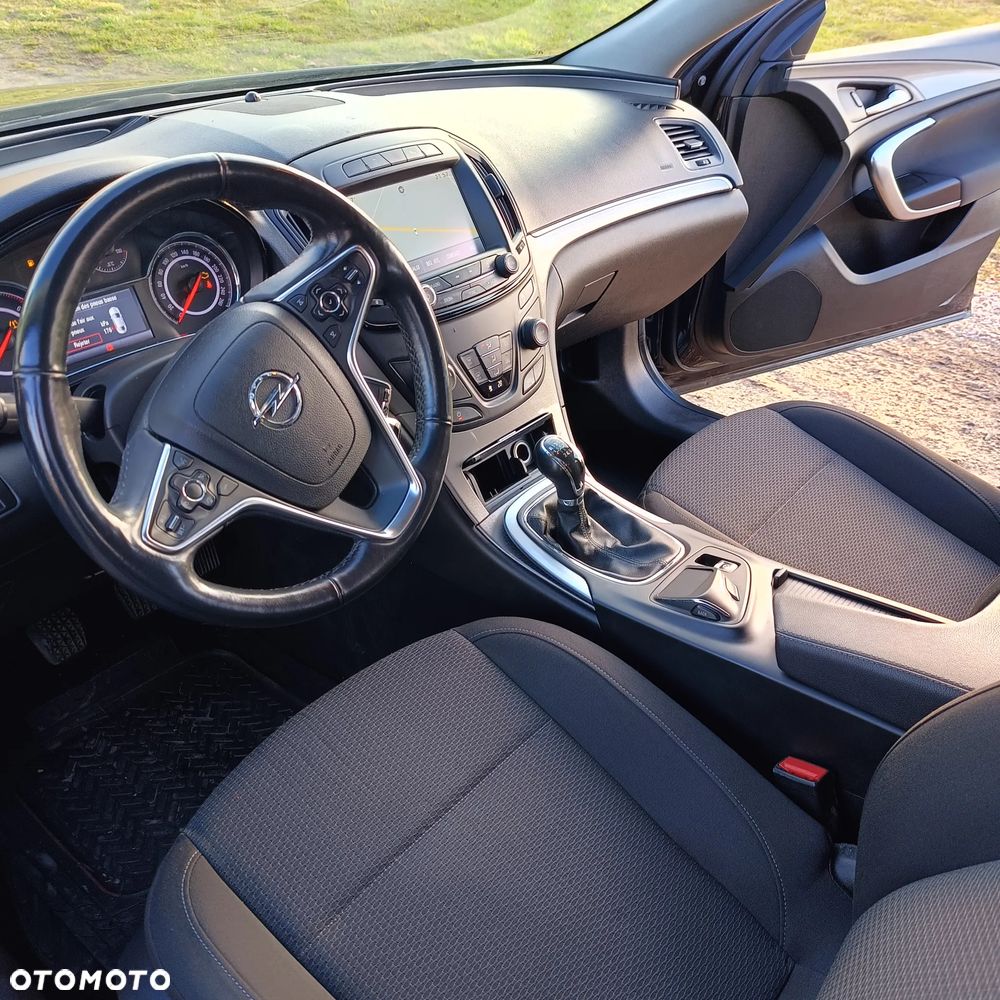 Opel Insignia - 11