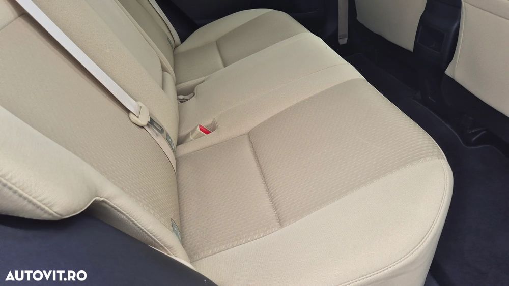 Toyota Corolla 1.6 Valvematic Anniversary - 14