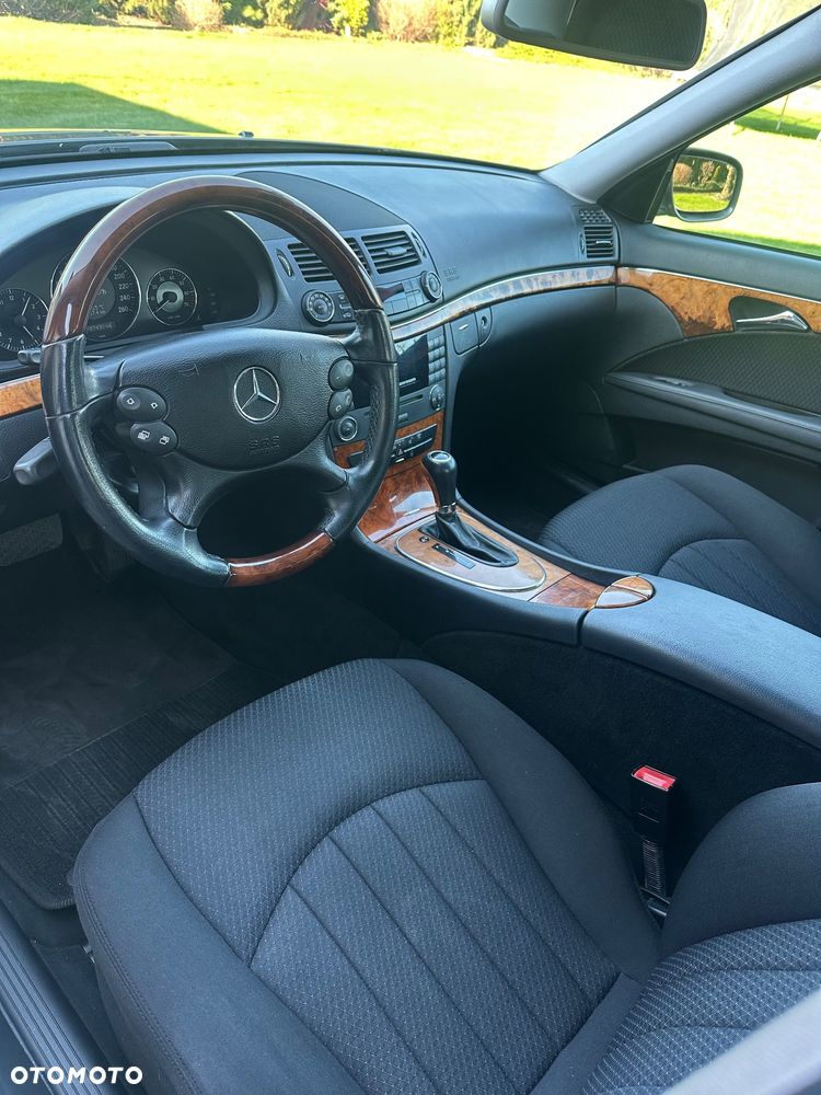 Mercedes-Benz Klasa E 350 7G-TRONIC Elegance - 15