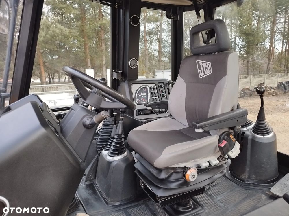 JCB 3CX , Caterpillar CAT 427F, JCB 3CX - 7