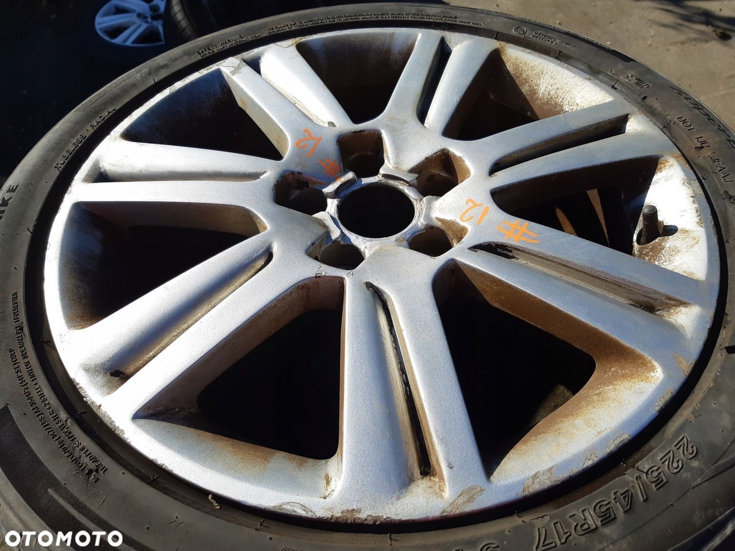AUDI A4 B8 A5 8T FELGA ALUMINIOWA 7.5J 17 ET45 8K0601025B - 1