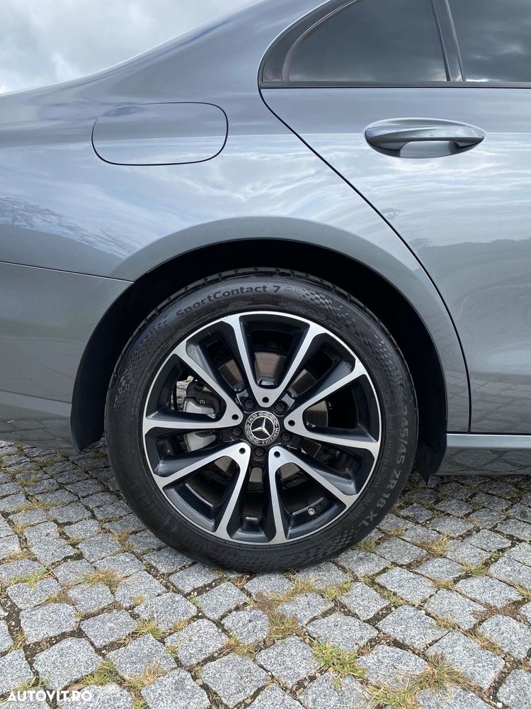 Mercedes-Benz E 220 d 9G-TRONIC Avantgarde - 28