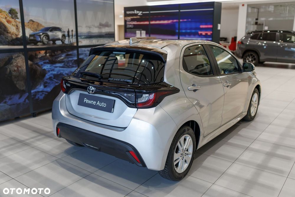 Toyota Yaris - 4