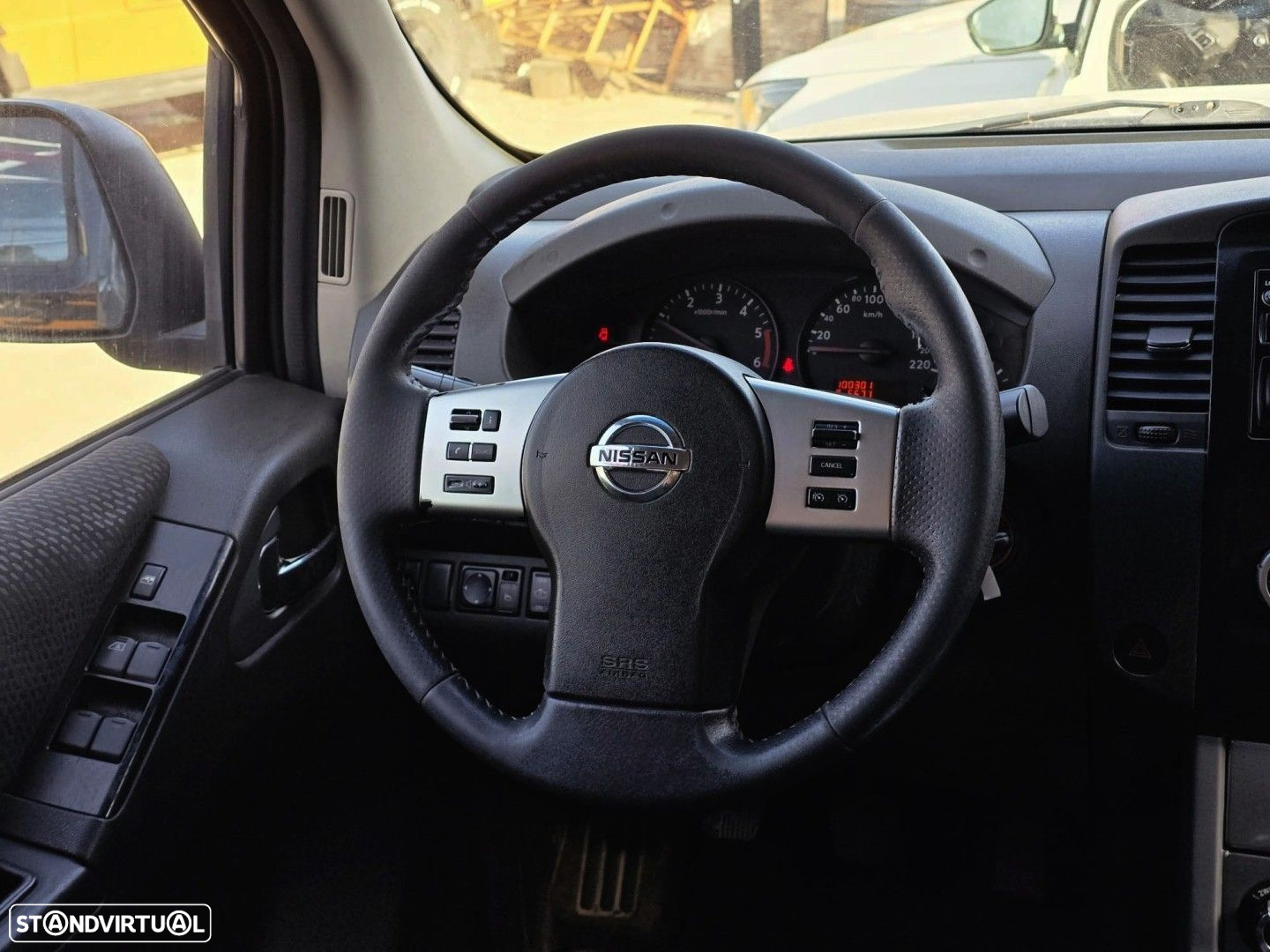 Nissan Navara 2.5 dCi CD SE Eastpak 4WD - 12
