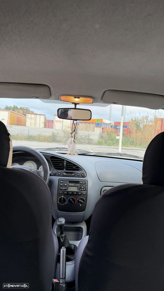 Ford Fiesta 1.4 Ghia - 9