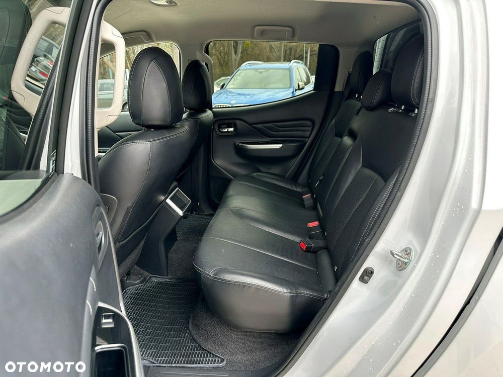 Mitsubishi L200 2.2 d DC Instyle Plus - 16