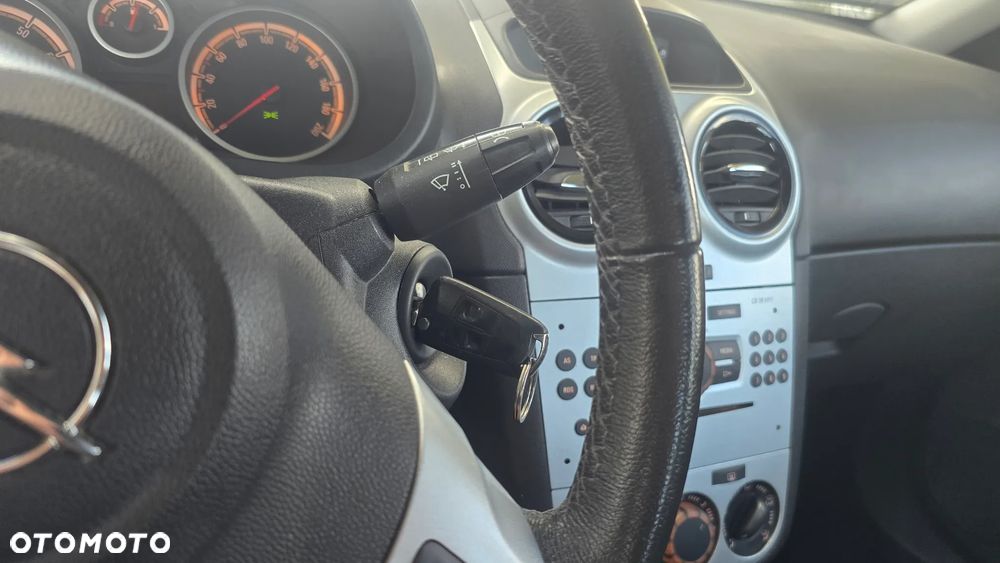 Opel Corsa 1.2 16V Enjoy - 38