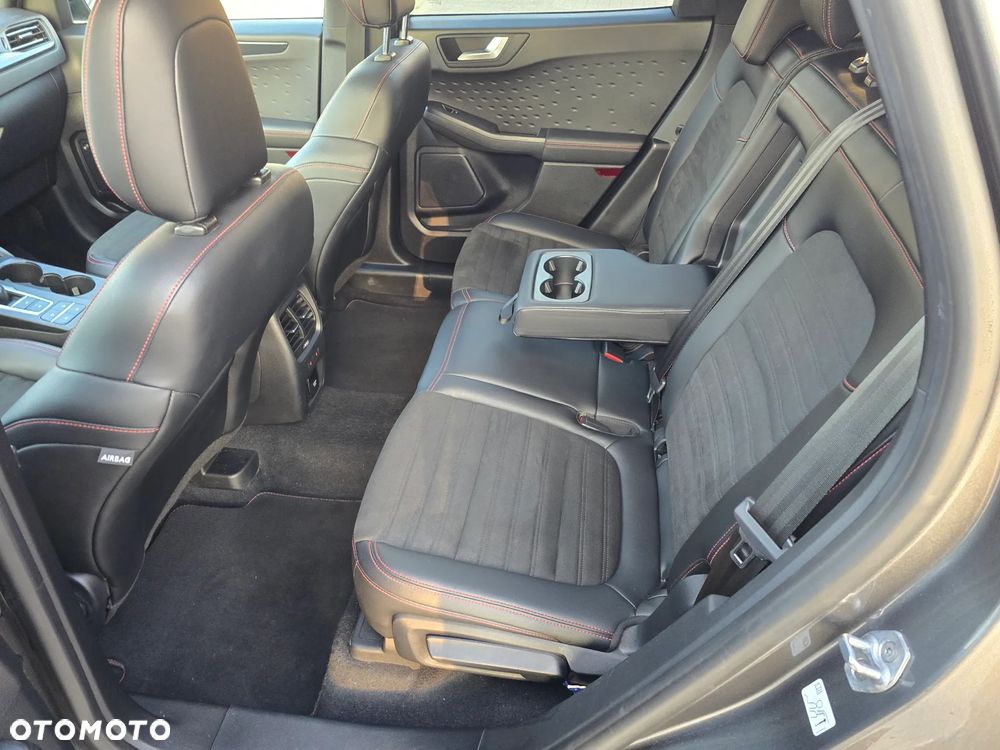 Ford Kuga 2.0 EcoBlue 4x4 ST-LINE X - 25