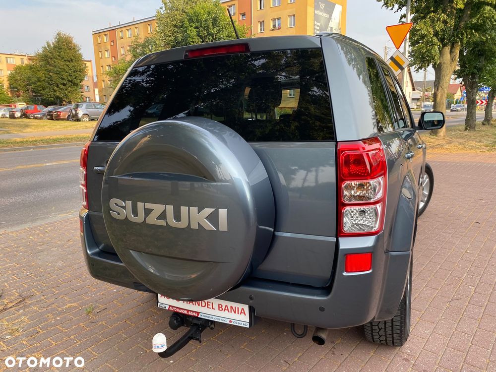 Suzuki Grand Vitara 2.0 Comfort Limited - 31