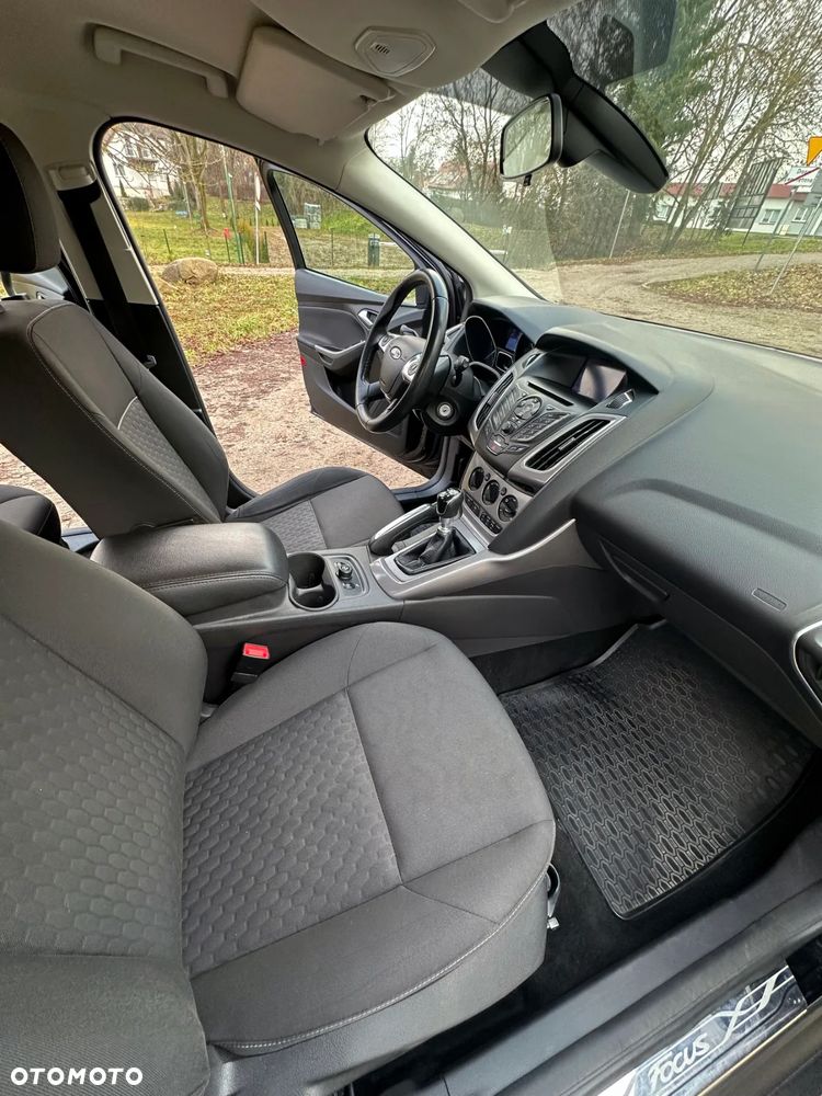Ford Focus 1.0 EcoBoost Trend - 14